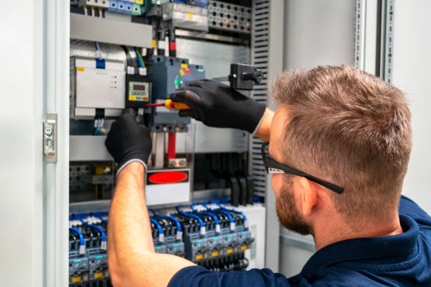 Best Affordable Electrician  in Tennessee Ridge, TN